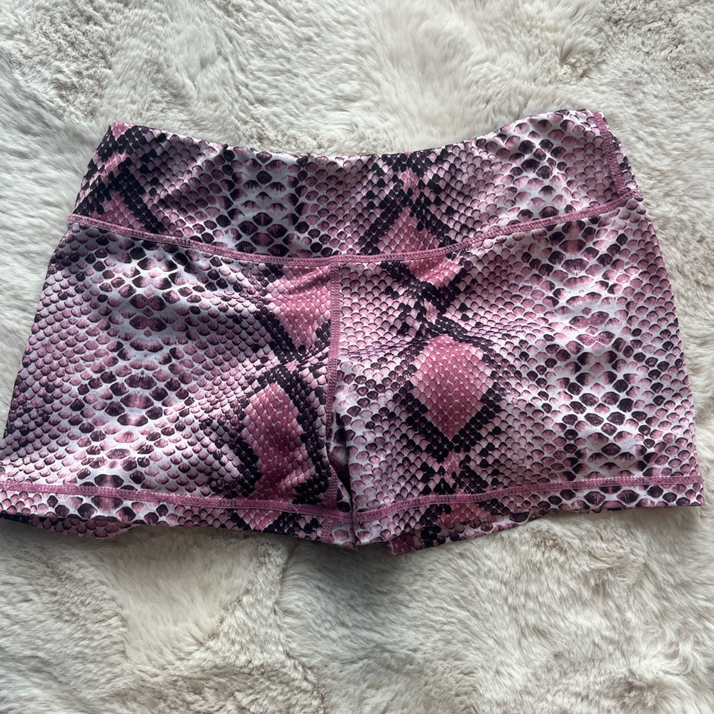 IAB MFG Snake Print Women’s Active Shorts